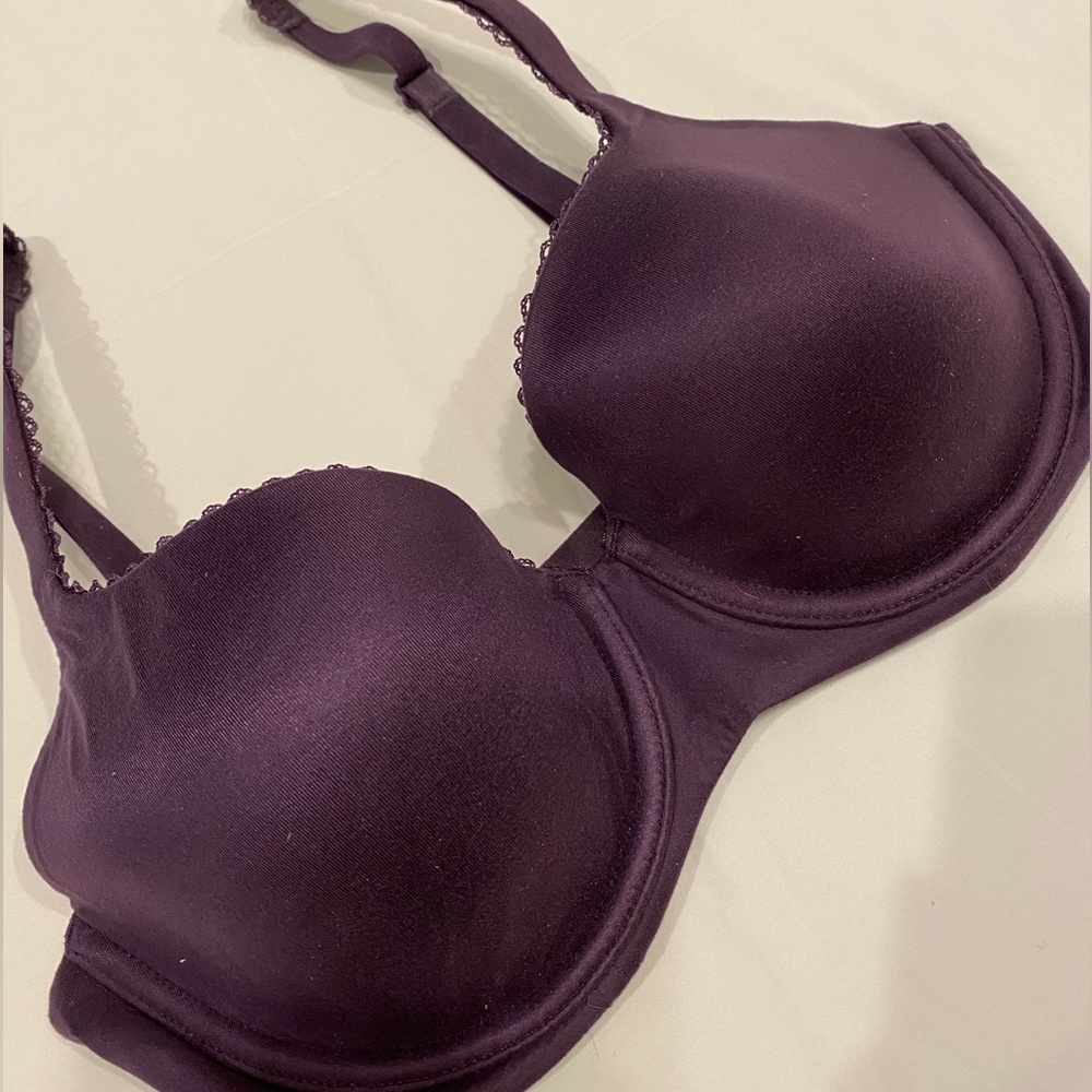 Victoria’s Secret Body by Victoria 32DD Demi Lightly Lined
